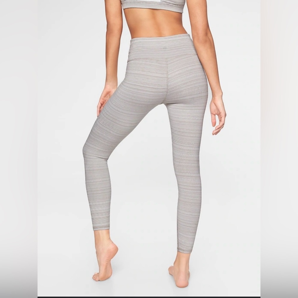 NEW Athleta Gray Yoga Leggings High Rise Jacquard Textured Chaturanga Size Large